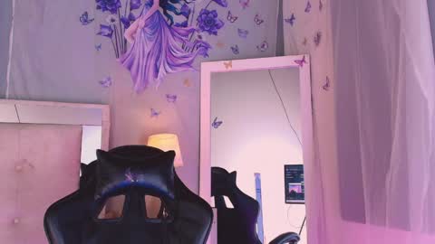 emily_castillo1_ online show from 29, 3, 2026