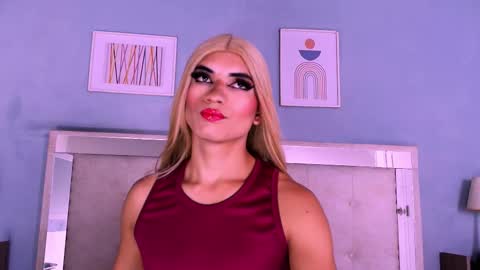 emily_castillo_1 online show from 20, 9, 2025