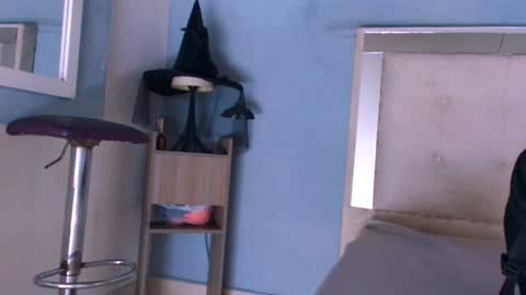emily_castillo_1 online show from 12, 10, 2025