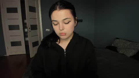 Snapshot of emily_ferra chatting on 15, 6, 2026 emily_ferra online show from 15, 6, 2026