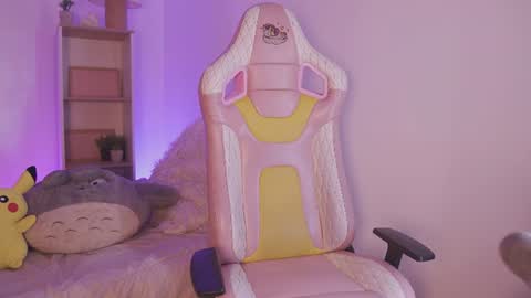 Snapshot of emily_jonexs_ chatting on 11, 6, 2026 mily online show from 11, 6, 2026