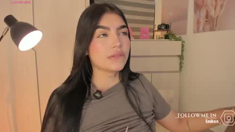 Snapshot of emily_kenner chatting on 26, 4, 2026 EmilyKenner Independent model online show from 26, 4, 2026