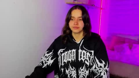 emily_lindey online show from 30, 11, 2025