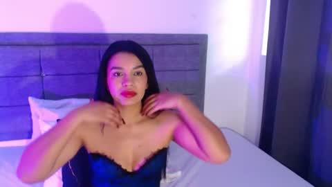 emily_milff online show from 14, 7, 2026