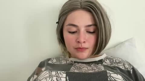 Snapshot of emily_morning_dew chatting on 7, 5, 2026 emily_morning_dew online show from 7, 5, 2026
