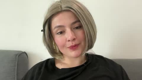 Snapshot of emily_morning_dew chatting on 20, 5, 2026 emily_morning_dew online show from 20, 5, 2026