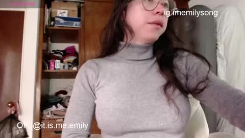 Snapshot of emily_pearl_ chatting on 27, 5, 2026 emily_pearl_ online show from 27, 5, 2026