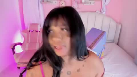Snapshot of emily_restrepoo chatting on 17, 6, 2026 Emily online show from 17, 6, 2026