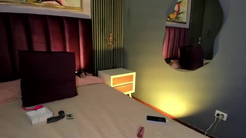 Snapshot of emily_roberts1 chatting on 12, 12, 2024 Emily  online show from 12, 12, 2024