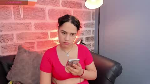 Snapshot of emily_roberts1 chatting on 18, 1, 2025 Emily  online show from 18, 1, 2025