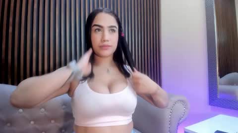 Snapshot of emily_roberts1 chatting on 11, 2, 2025 Emily  online show from 11, 2, 2025
