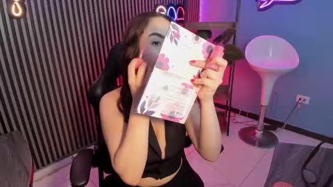 Snapshot of emily_roberts1 chatting on 29, 9, 2025 Emily  online show from 29, 9, 2025