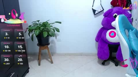 Snapshot of emily_rosse04 chatting on 18, 4, 2026 online show from 18, 4, 2026