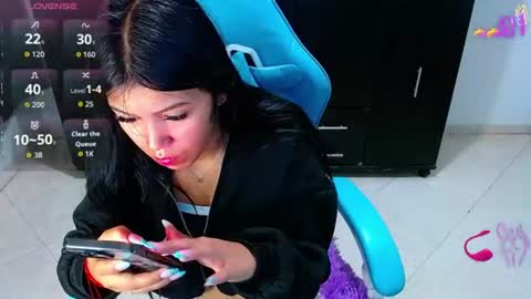 Snapshot of emily_rosse04 chatting on 22, 6, 2026 online show from 22, 6, 2026