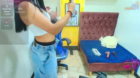 Snapshot of emily_rosse04 chatting on 25, 7, 2026 online show from 25, 7, 2026