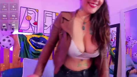 Snapshot of emily_sartre chatting on 12, 6, 2026 Emilly online show from 12, 6, 2026