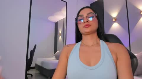 Snapshot of emily_tolson chatting on 29, 4, 2026 emily_tolson online show from 29, 4, 2026