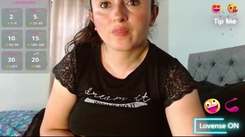 Snapshot of emily_white00 chatting on 26, 2, 2025 emily online show from 26, 2, 2025