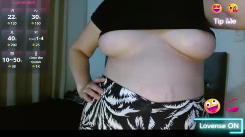 Snapshot of emily_white00 chatting on 10, 3, 2025 emily online show from 10, 3, 2025