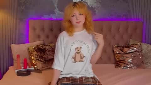 Baby Emelli online show from 26, 11, 2025