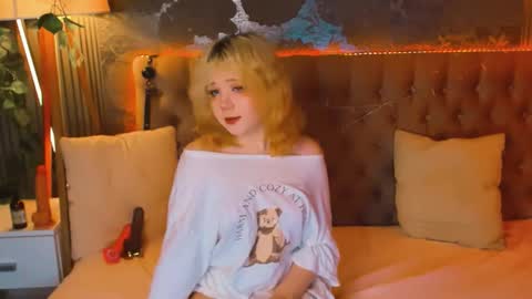 Snapshot of emilyangels chatting on 20, 5, 2026 Baby Emelli online show from 20, 5, 2026