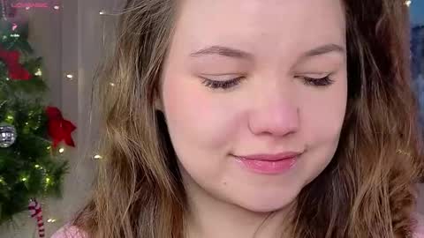 Snapshot of emilyart_ chatting on 8, 1, 2026 artist Emily online show from 8, 1, 2026