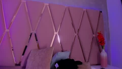 Snapshot of emilyblack_1 chatting on 8, 6, 2026 Emily online show from 8, 6, 2026