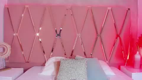 Snapshot of emilyblack_1 chatting on 14, 6, 2026 Emily online show from 14, 6, 2026