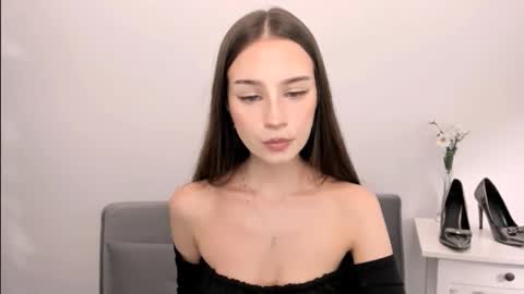 EmilyCharming online show from 5, 3, 2026