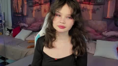 Emilyhaves online show from 13, 11, 2025