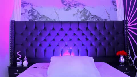 Emily online show from 9, 4, 2026