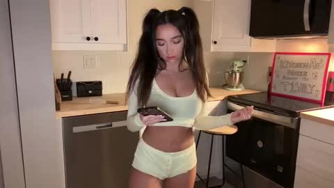 emilyfawn online show from 28, 2, 2026