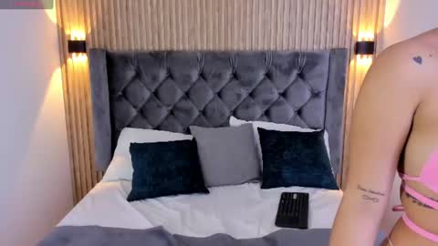 emilygracce online show from 28, 6, 2026