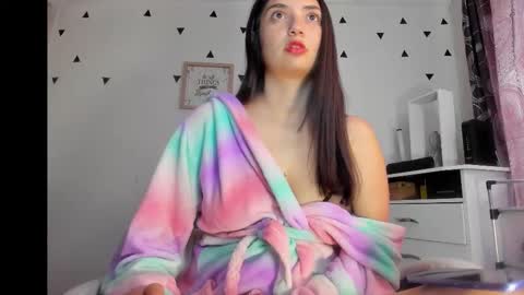 Snapshot of emilyjangcandy_ chatting on 18, 11, 2025 Emily Jang online show from 18, 11, 2025