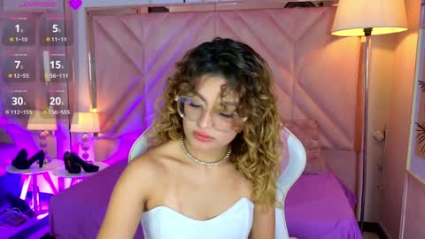 Emilyjonnes  online show from 7, 4, 2026