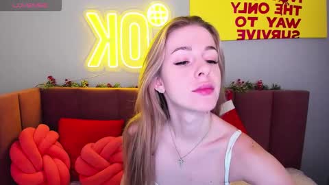 Snapshot of emilymagnificent chatting on 7, 1, 2026 emilymagnificent online show from 7, 1, 2026