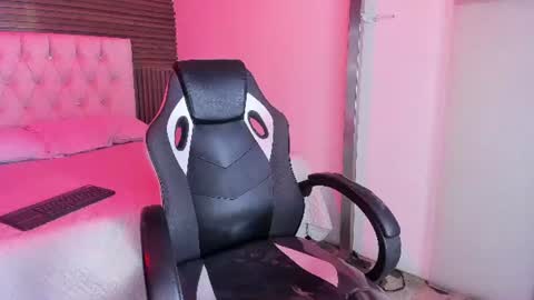 Snapshot of emilymora1_ chatting on 26, 6, 2026 emilymora1_ online show from 26, 6, 2026