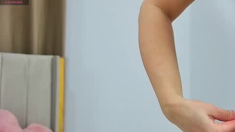 emilynovaa1 online show from 7, 3, 2026