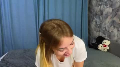 Emily Robbie online show from 9, 1, 2025