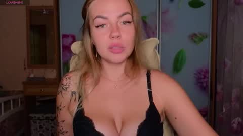 Emily Robbie online show from 20, 9, 2025