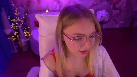  MY NAME IS Emily WELCOME EVERYONE I WILL BE HAPPY TO GIVE YOU WHAT YOU HAVE DREAMED OF FOR SO LONG online show from 17, 1, 2025
