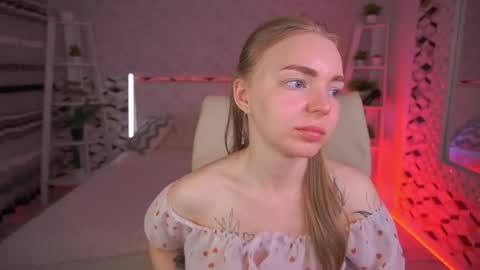  MY NAME IS Emily WELCOME EVERYONE I WILL BE HAPPY TO GIVE YOU WHAT YOU HAVE DREAMED OF FOR SO LONG online show from 27, 5, 2026