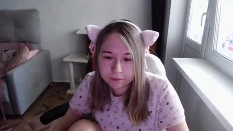 Snapshot of emilyway chatting on 19, 6, 2026 emilyway online show from 19, 6, 2026