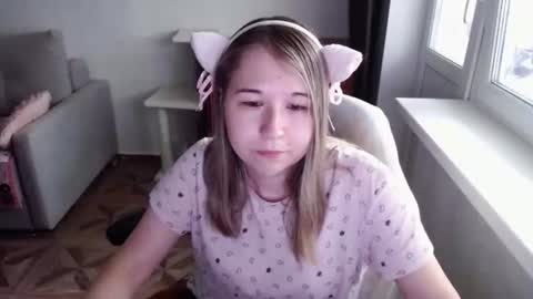 Snapshot of emilyway chatting on 18, 7, 2026 emilyway online show from 18, 7, 2026