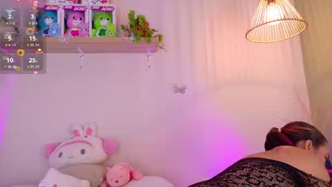 Snapshot of emilyy_bank chatting on 24, 6, 2026 Emily Bank online show from 24, 6, 2026