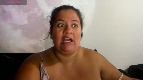 Snapshot of emilyycurvy_ chatting on 11, 6, 2026 Jhoanna online show from 11, 6, 2026