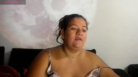 Snapshot of emilyycurvy_ chatting on 11, 6, 2026 Jhoanna online show from 11, 6, 2026