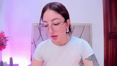 Emilyy Watson online show from 11, 2, 2025