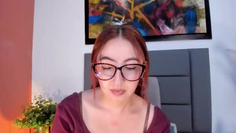 Emilyy Watson online show from 28, 11, 2025