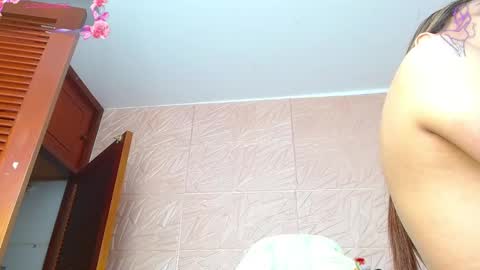 emilyzans07 online show from 19, 10, 2025